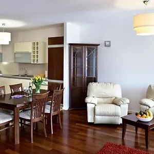 https://3-bedrooms-apartment-zoliborz-gwiazdzista.warsawhotelspoland.com