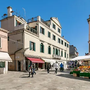  Apartment La Mansarda