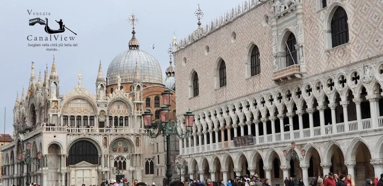 Homestay Venezia Canal View